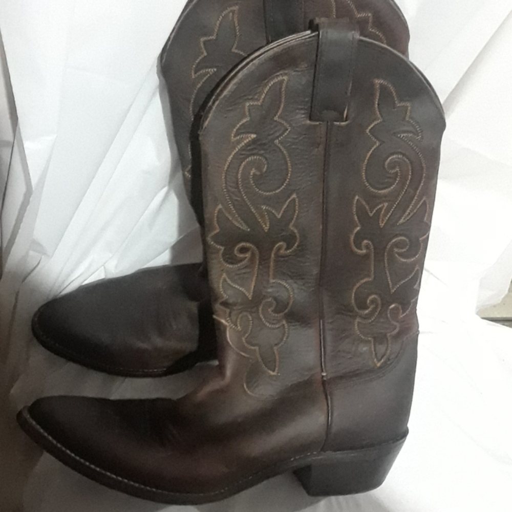 Justin Apache boots size 10 D